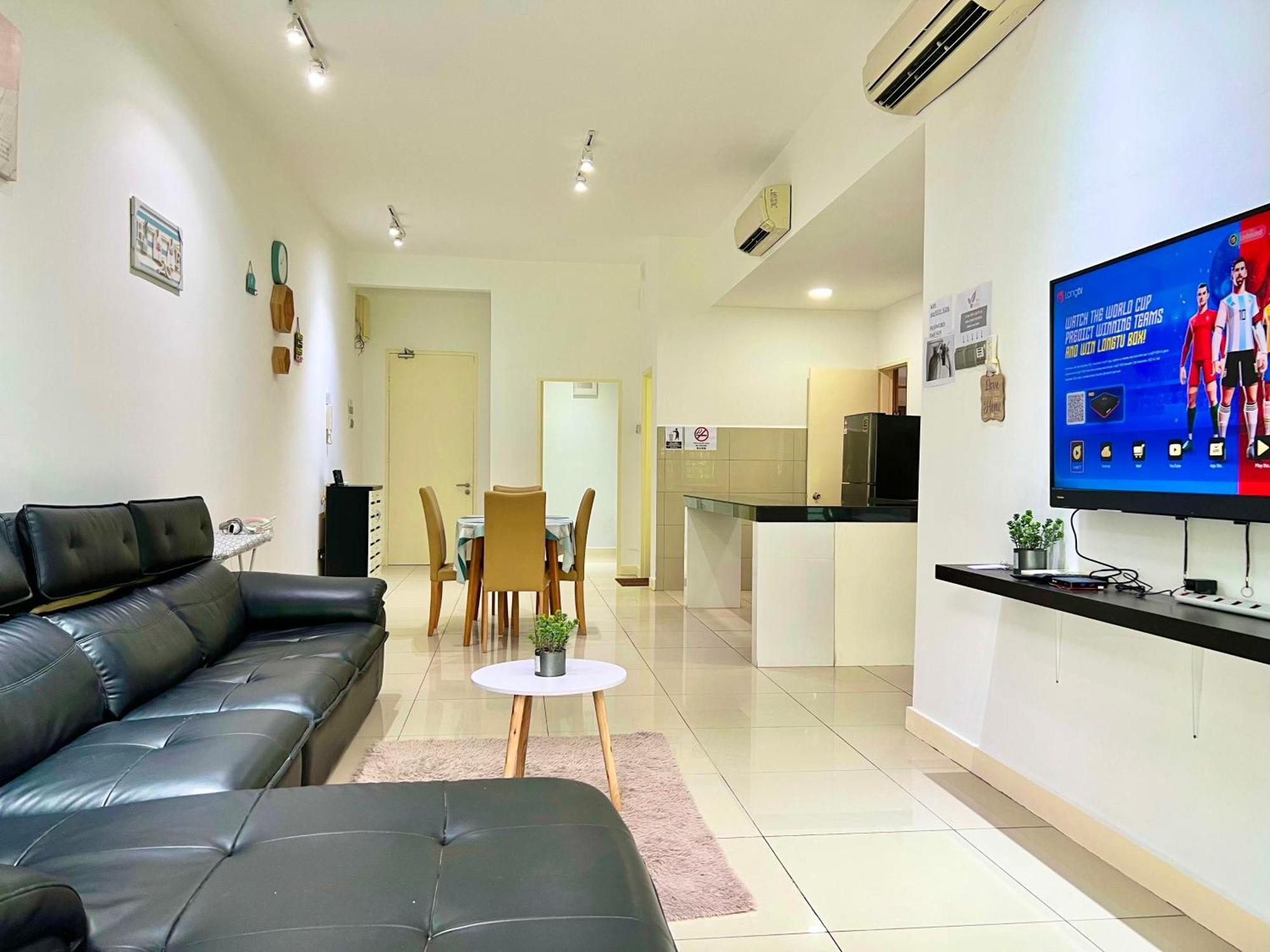 Capital O 90987 The Loft Residences Homestay @ Imago Shopping Mall 2 Kampong Sembulan Exterior foto